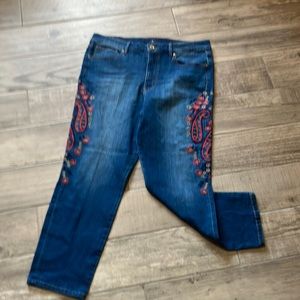 Hilfiger Jeans Women with Embroidered Floral Design Size 16